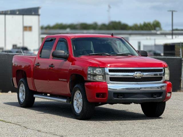 2007 Chevrolet Silverado - $8,950