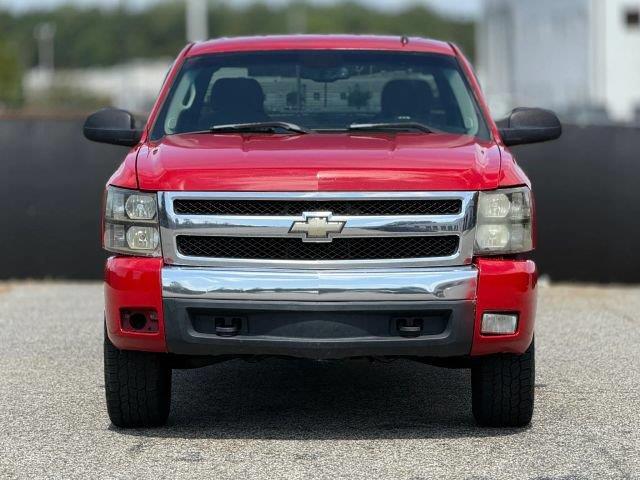 2007 Chevrolet Silverado - $8,950
