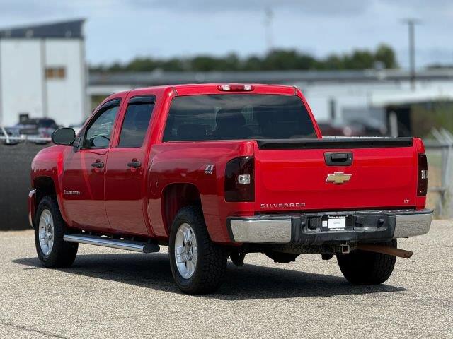 2007 Chevrolet Silverado - $8,950