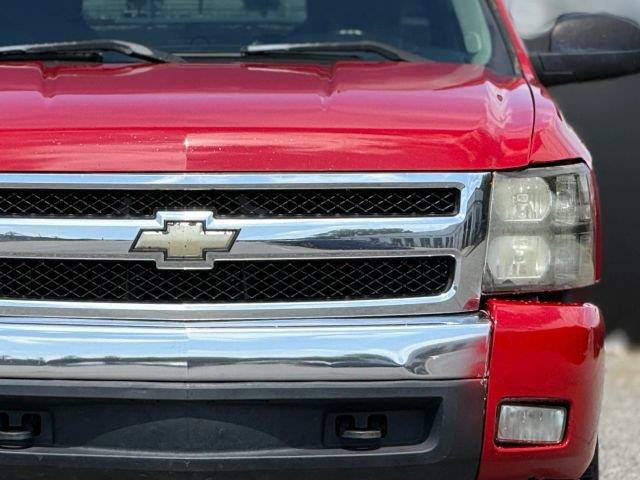 2007 Chevrolet Silverado - $8,950