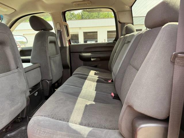 2007 Chevrolet Silverado - $8,950