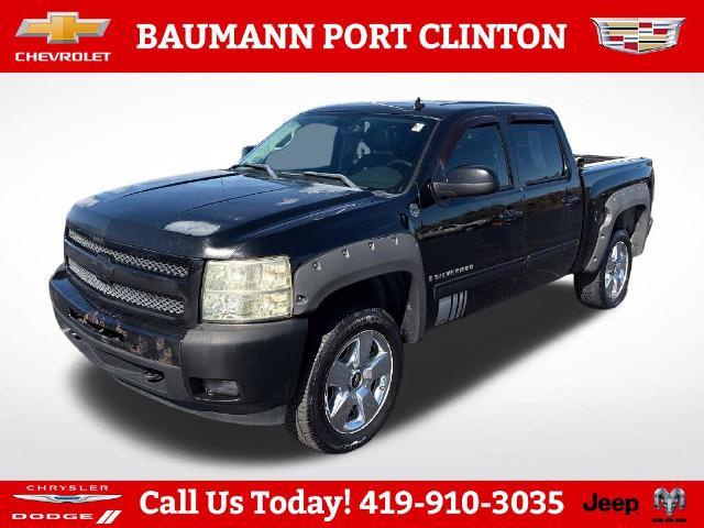 2009 Chevrolet Silverado - $7,895