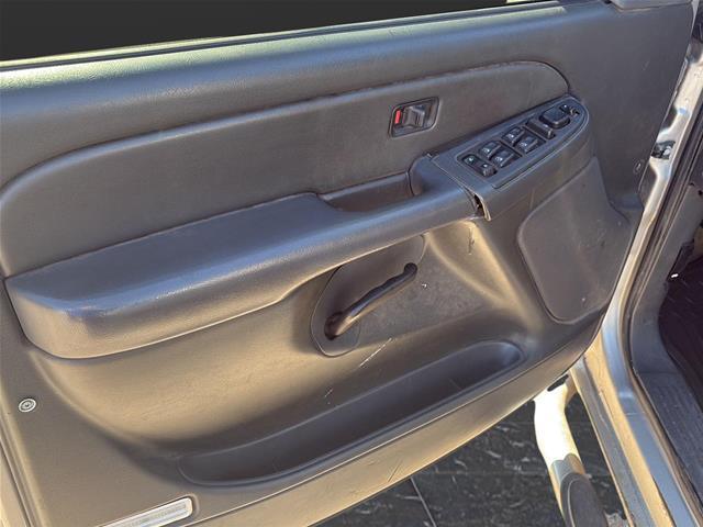 2007 Chevrolet Silverado - $2,900
