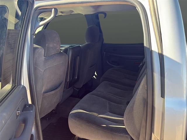 2007 Chevrolet Silverado - $2,900