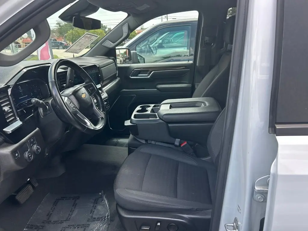 2025 Chevrolet Silverado - $30,898