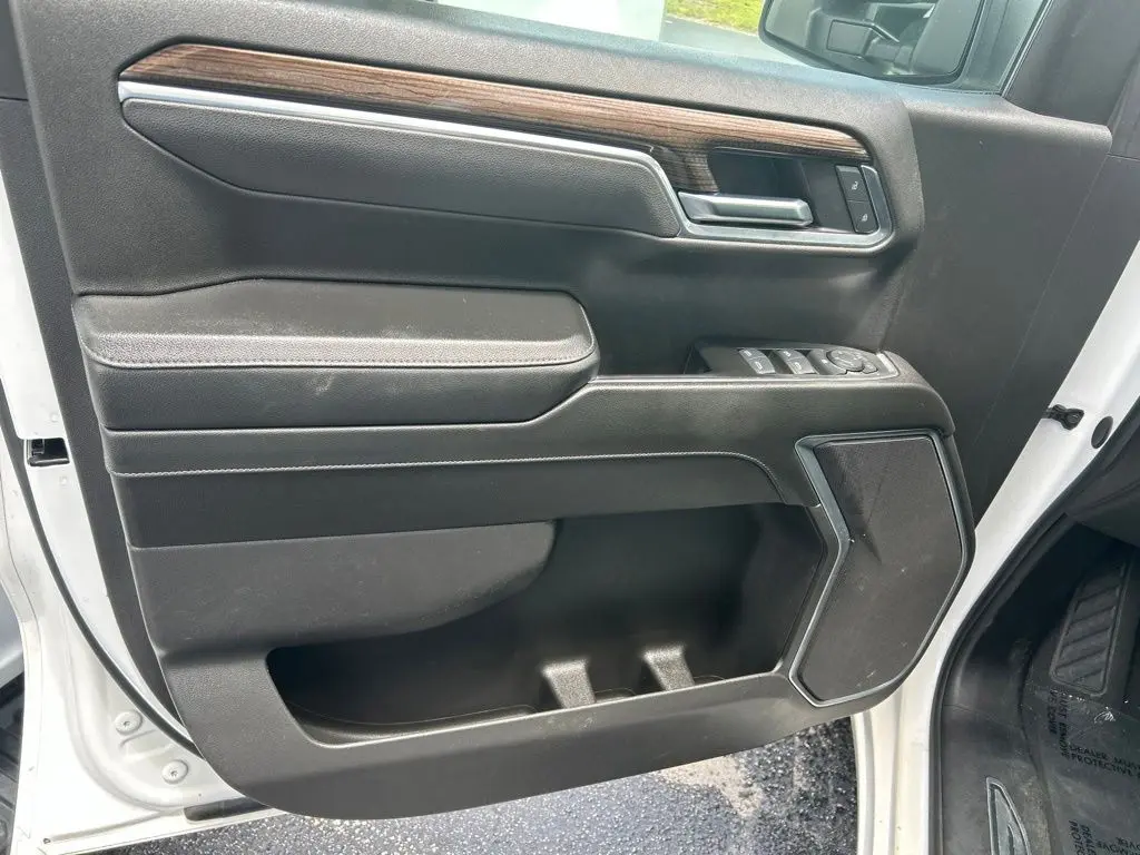 2025 Chevrolet Silverado - $30,898