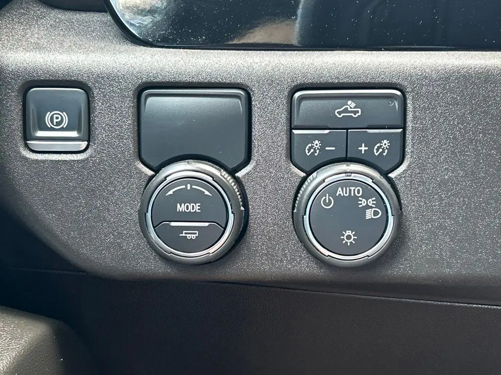 2025 Chevrolet Silverado - $30,898