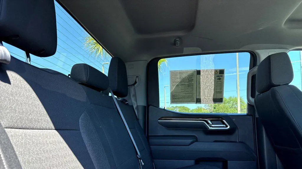 2025 Chevrolet Silverado 1500 LT