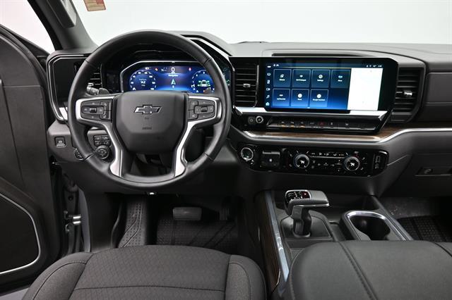 2025 Chevrolet Silverado