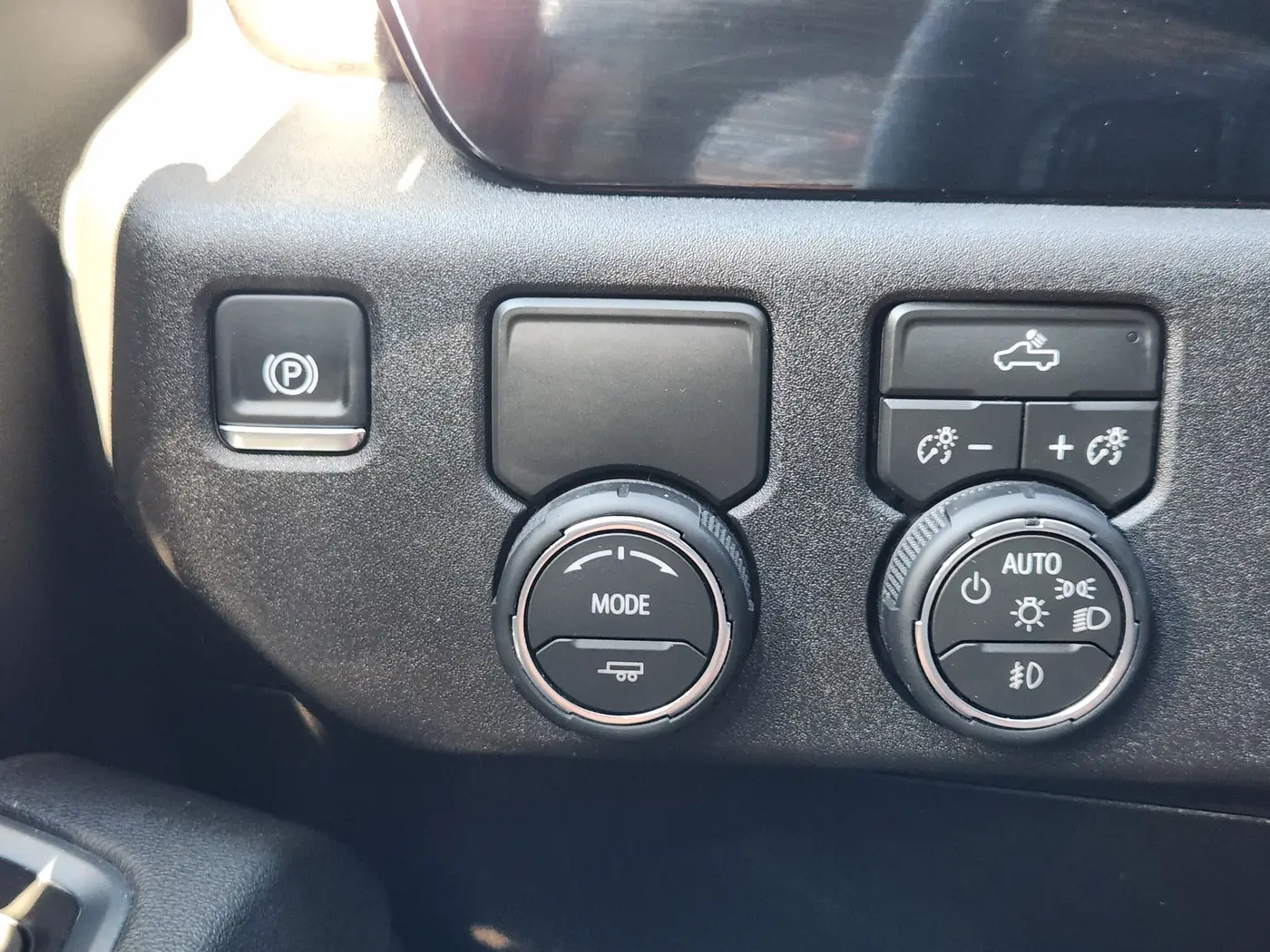 2026 Chevrolet Silverado - $40,922