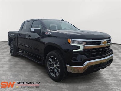 2024 Chevrolet Silverado 1500 4X4 LT 4DR Crew Cab 5.8 FT. SB W/1LT
