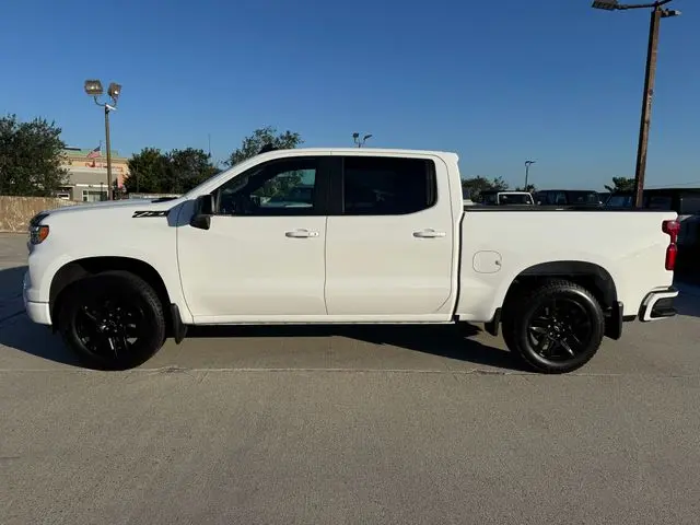 2024 Chevrolet Silverado - $41,001
