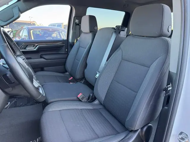 2024 Chevrolet Silverado - $41,001