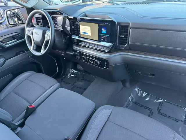 2024 Chevrolet Silverado - $41,001