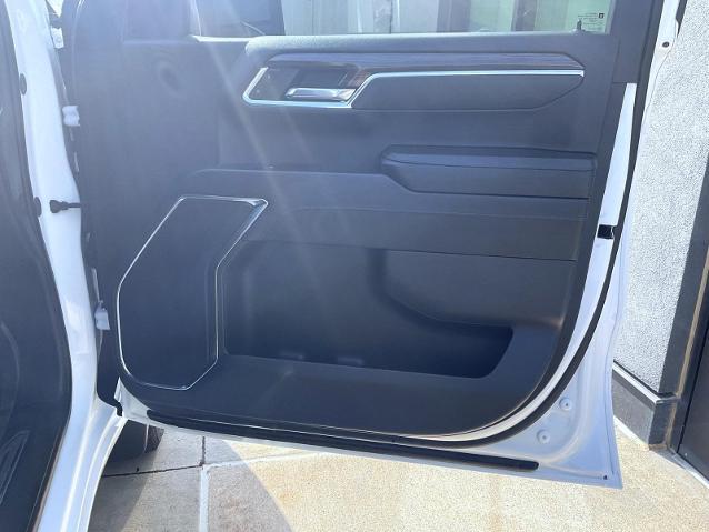 2024 Chevrolet Silverado - $40,827