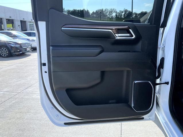 2024 Chevrolet Silverado - $40,827