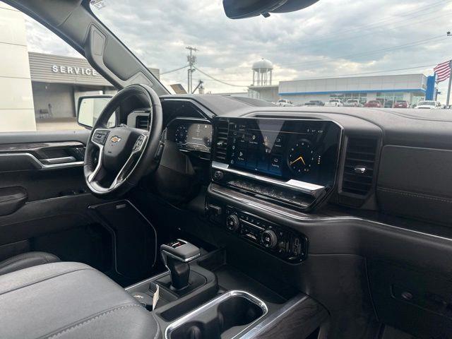 2023 Chevrolet Silverado - $37,176