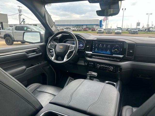 2023 Chevrolet Silverado - $37,176