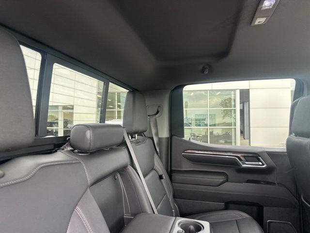 2023 Chevrolet Silverado - $37,176