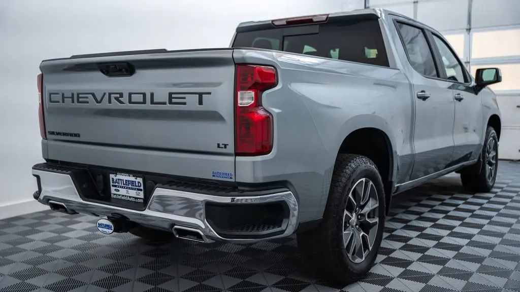 2025 Chevrolet Silverado 1500 LT
