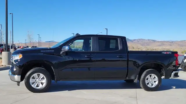 2025 Chevrolet Silverado 1500 LT