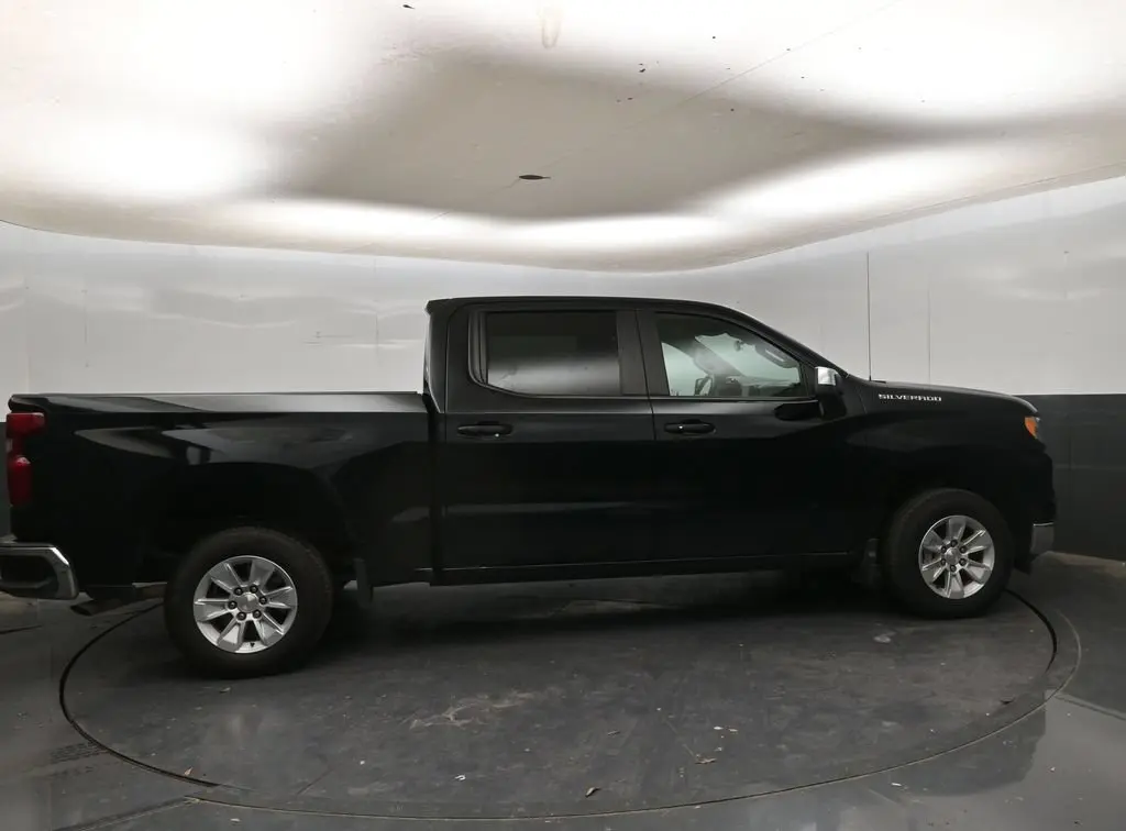2025 Chevrolet Silverado - $39,980