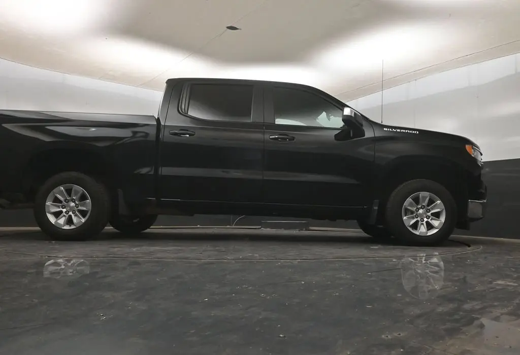 2025 Chevrolet Silverado - $39,980