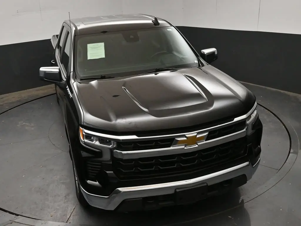 2025 Chevrolet Silverado - $39,980