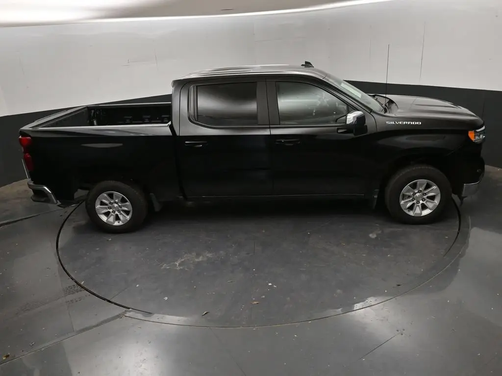 2025 Chevrolet Silverado - $39,980