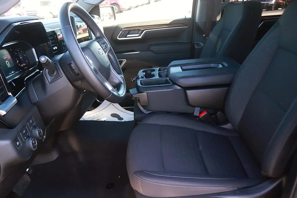 2026 Chevrolet Silverado - $46,578