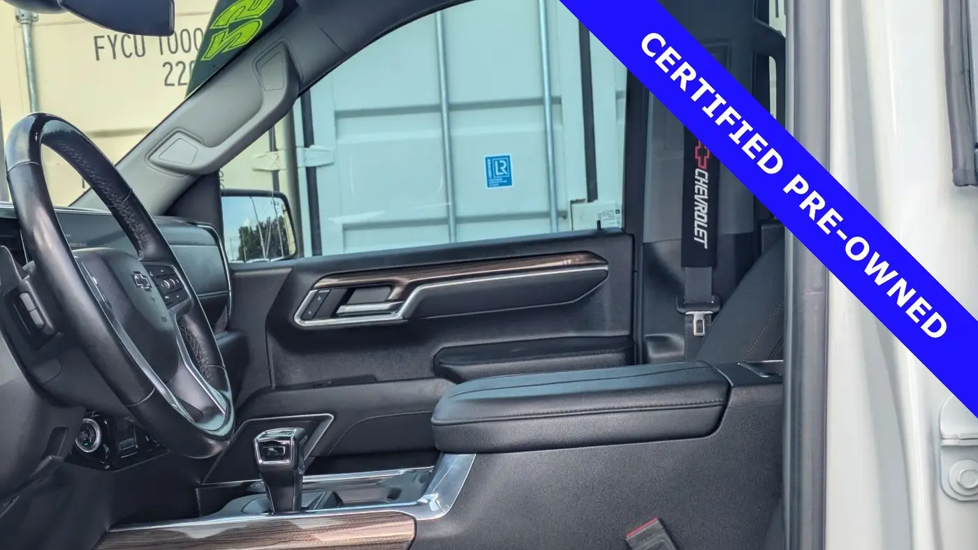 2025 Chevrolet Silverado 1500 RST