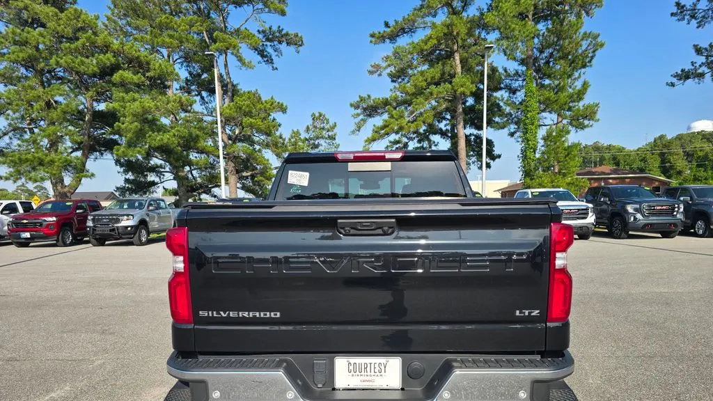 2025 Chevrolet Silverado 1500 LTZ