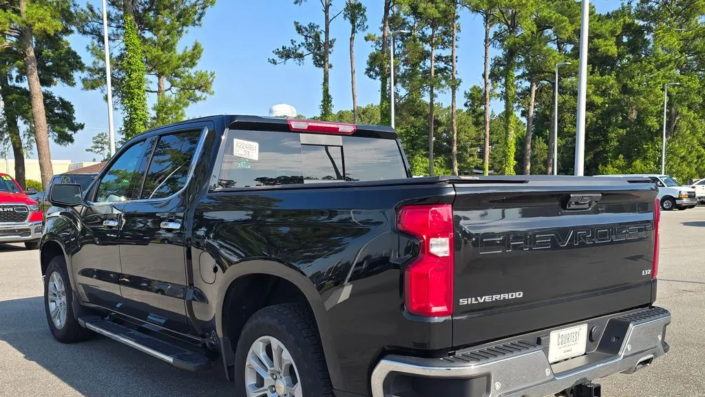 2025 Chevrolet Silverado 1500 LTZ