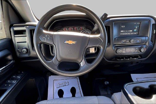 2019 Chevrolet Silverado Ld - $18,950