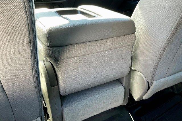 2019 Chevrolet Silverado Ld - $18,950