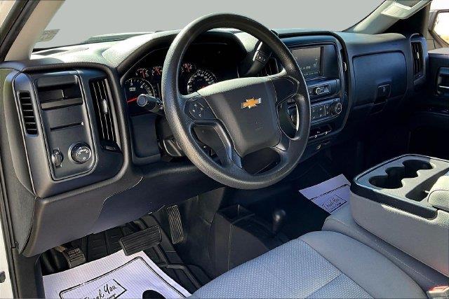 2019 Chevrolet Silverado Ld - $18,950