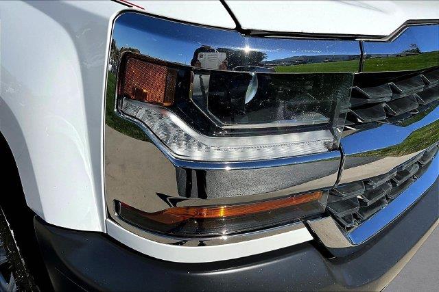 2019 Chevrolet Silverado Ld - $18,950