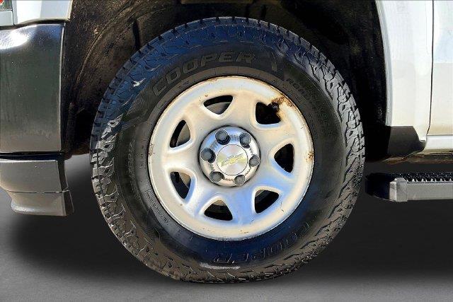 2019 Chevrolet Silverado Ld - $18,950