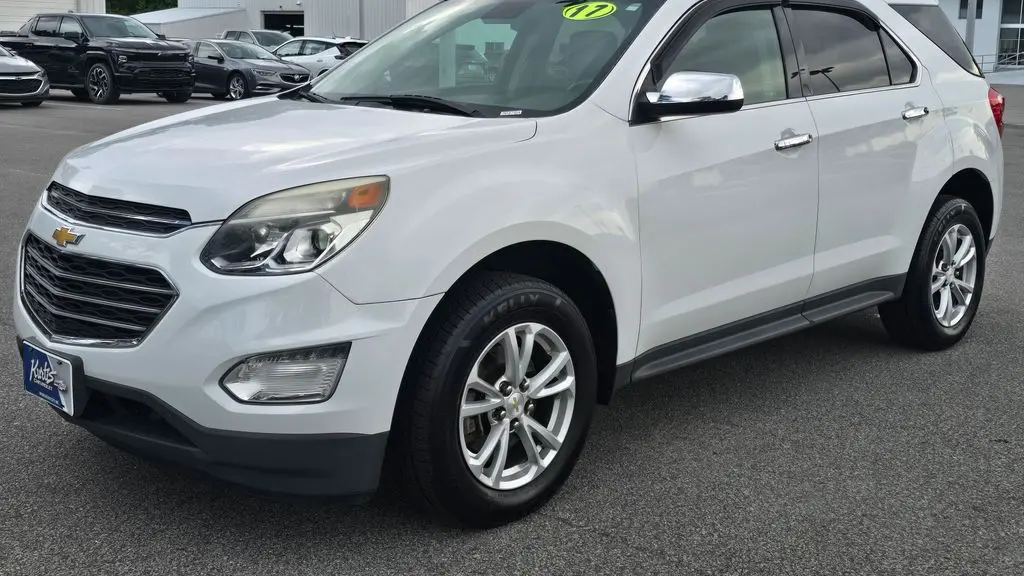 Preowned 2017 Chevrolet Equinox LT for Sale