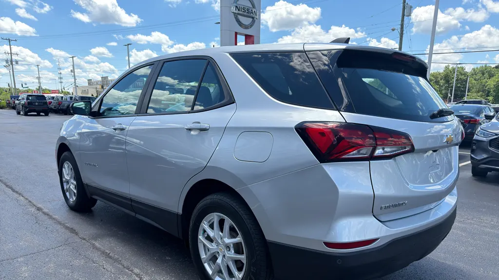 2022 Chevrolet Equinox LS