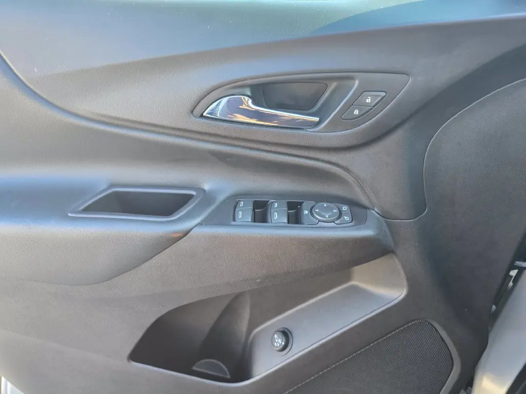 2018 Chevrolet Equinox - $15,899