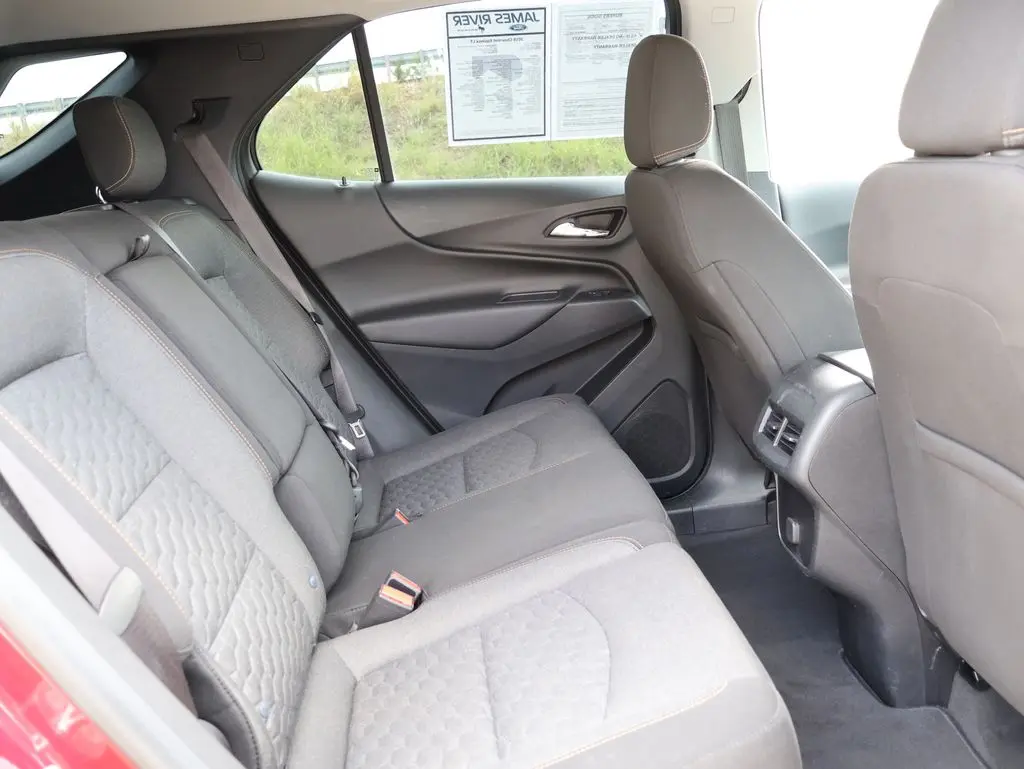 2018 Chevrolet Equinox - $11,475