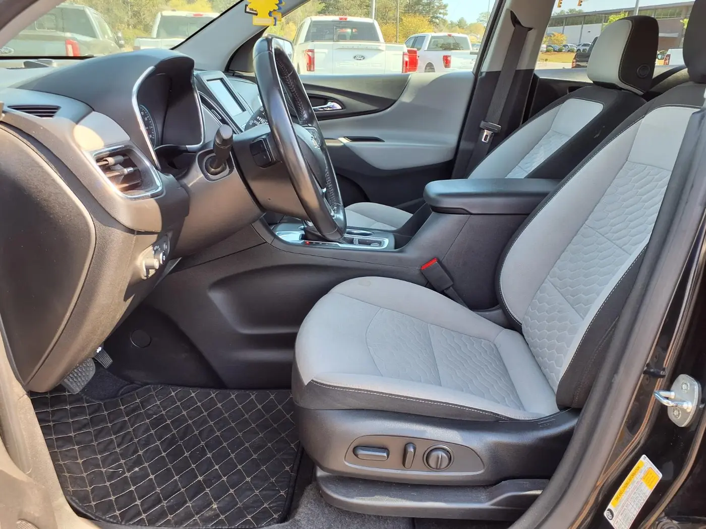 2020 Chevrolet Equinox - $11,995