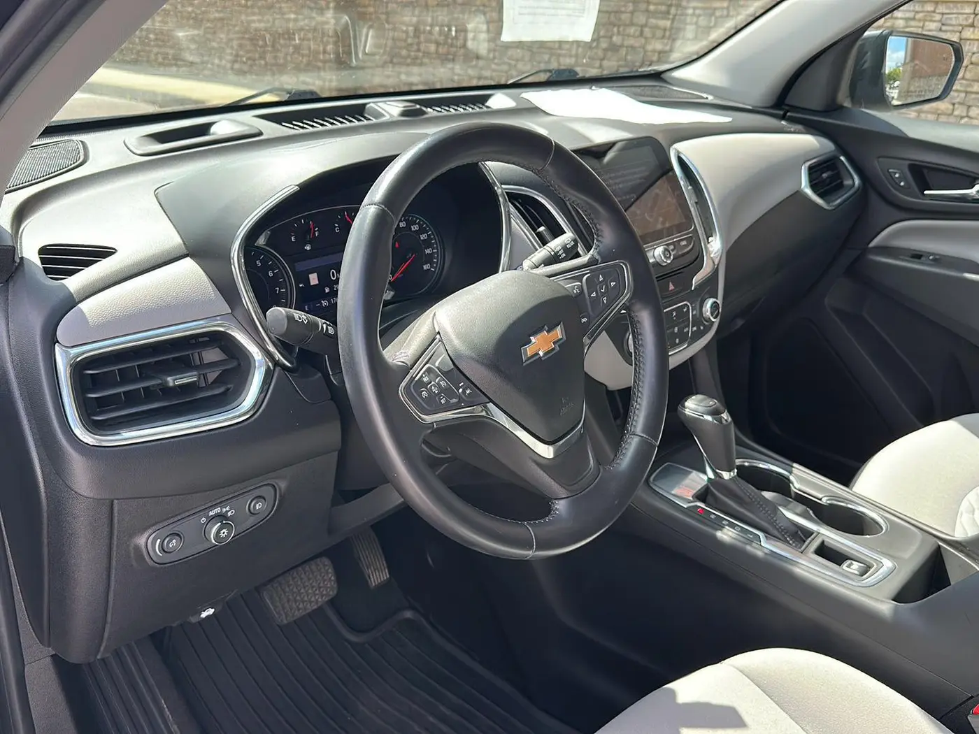 2021 Chevrolet Equinox - $23,450