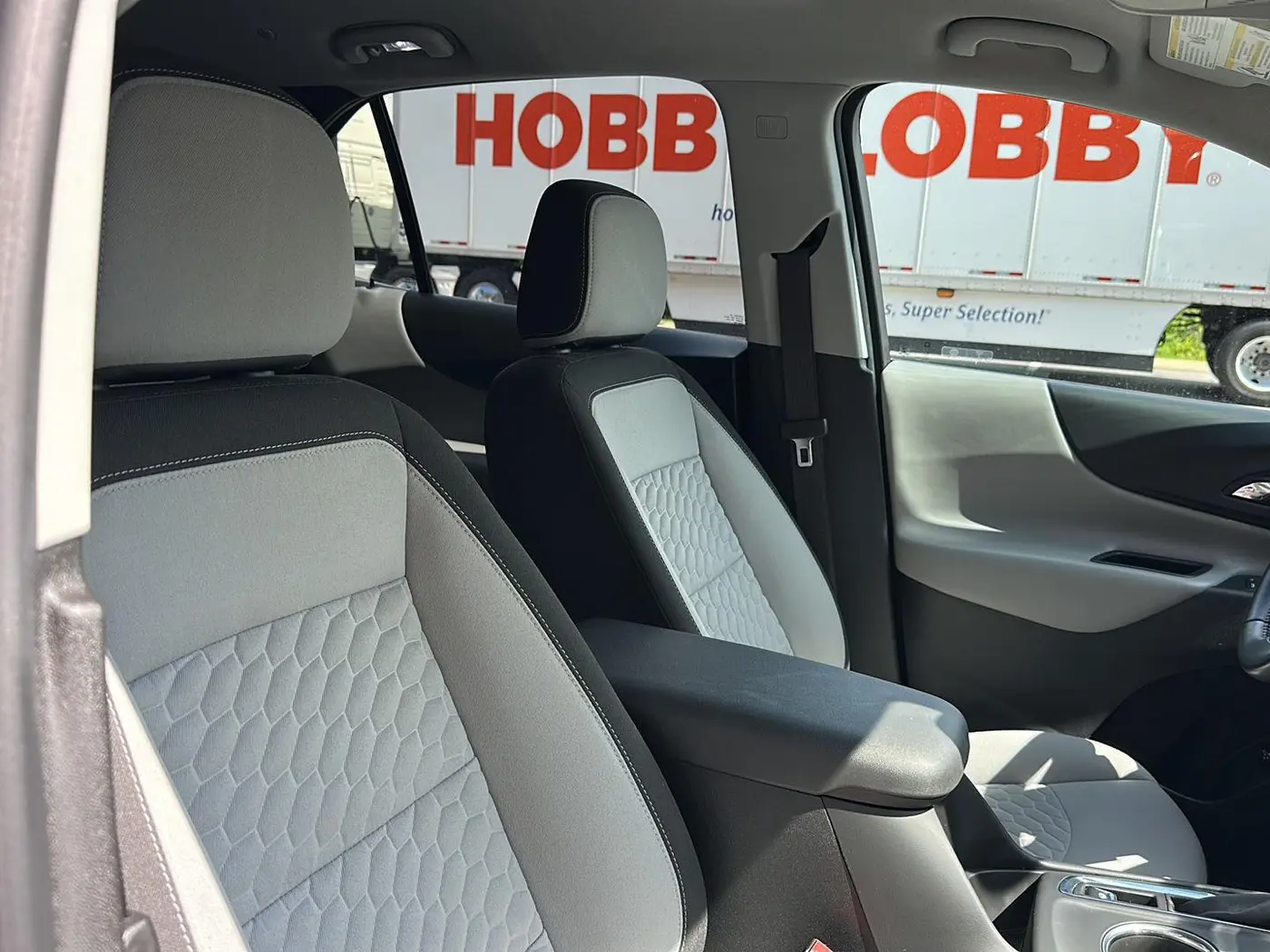 2021 Chevrolet Equinox - $23,450