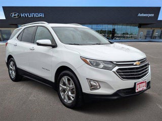 2018 Chevrolet Equinox with Summit White Exterior