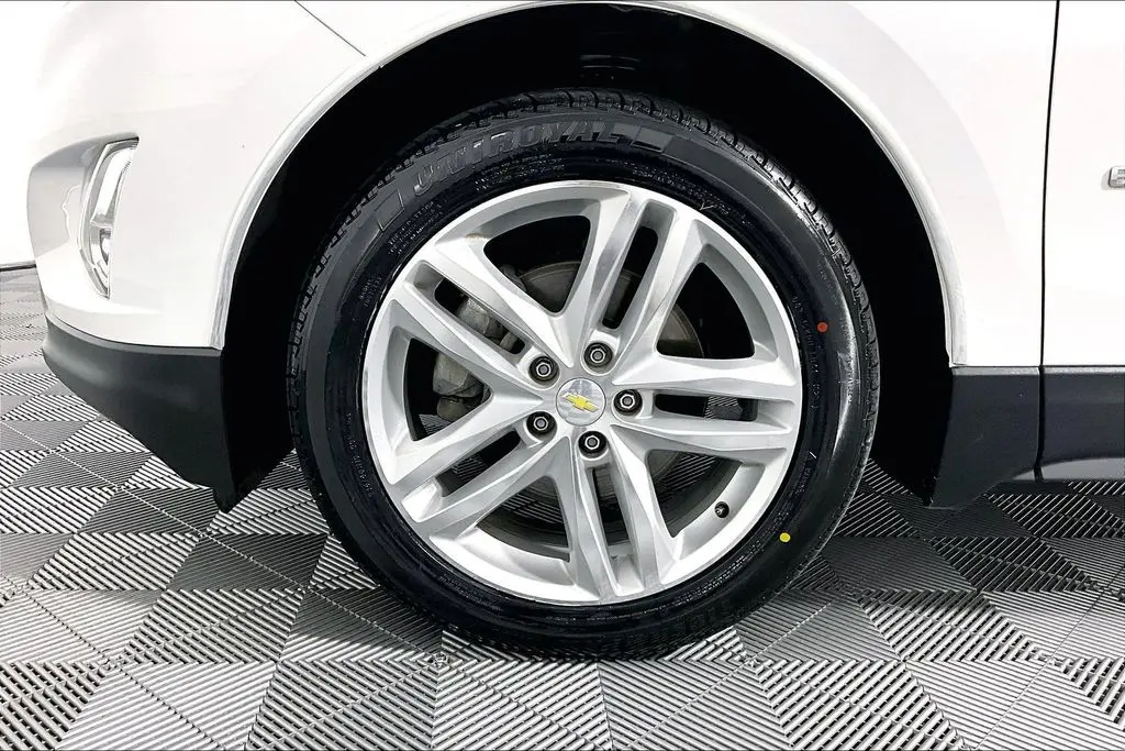 2019 Chevrolet Equinox - $17,241