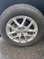 2022 Equinox Thumbnail 5