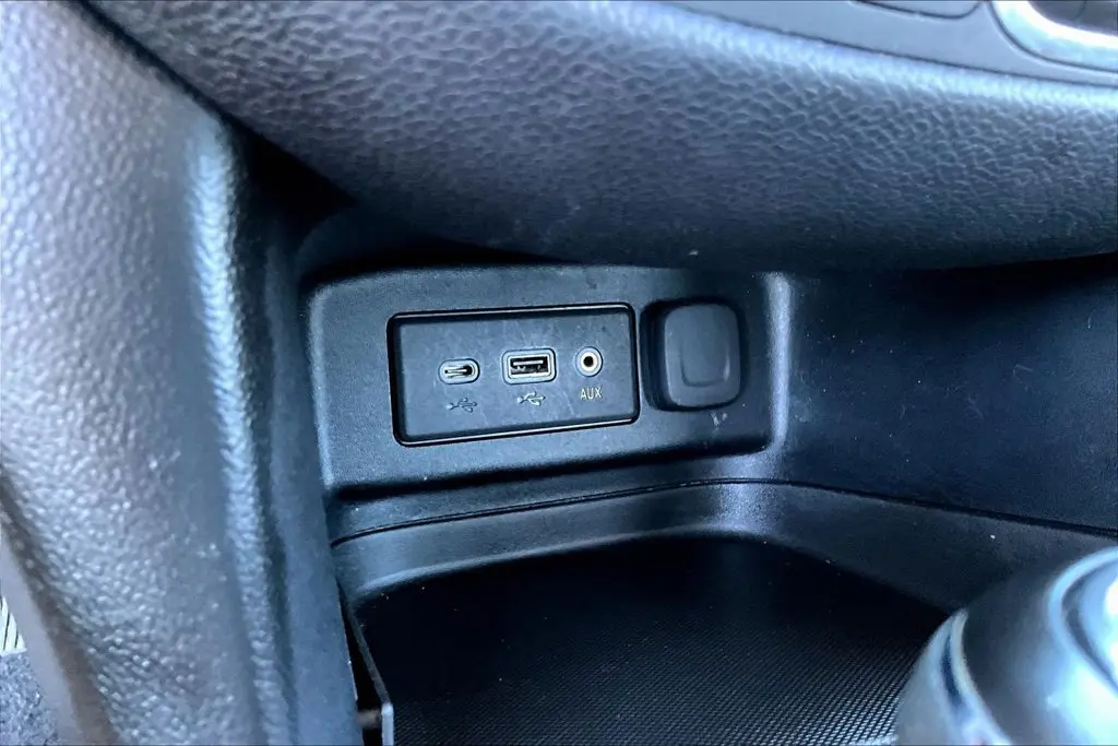 2020 Chevrolet Equinox - $15,300