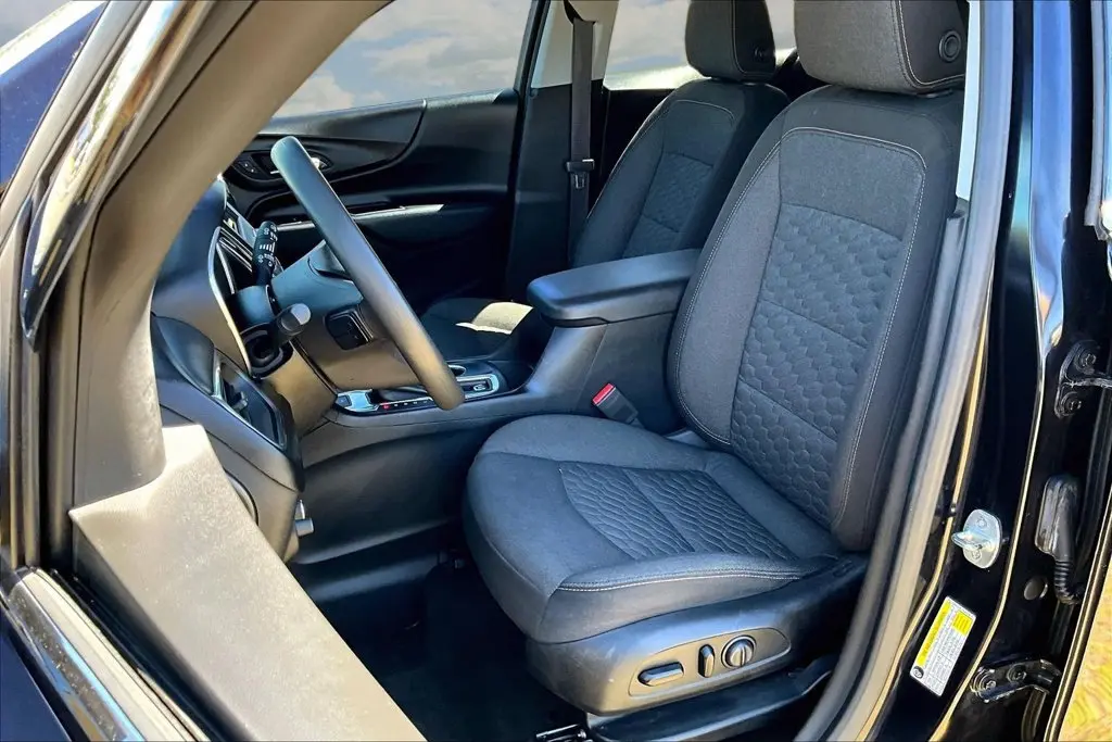 2020 Chevrolet Equinox - $15,300